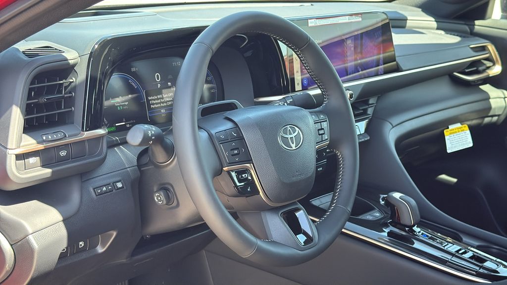 2026 Toyota Crown Platinum - Photo 7