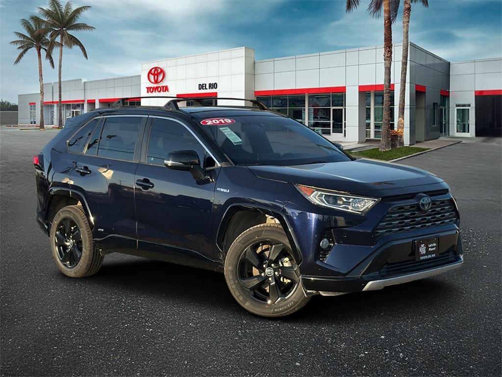 2019 Toyota RAV4 XSE's photo