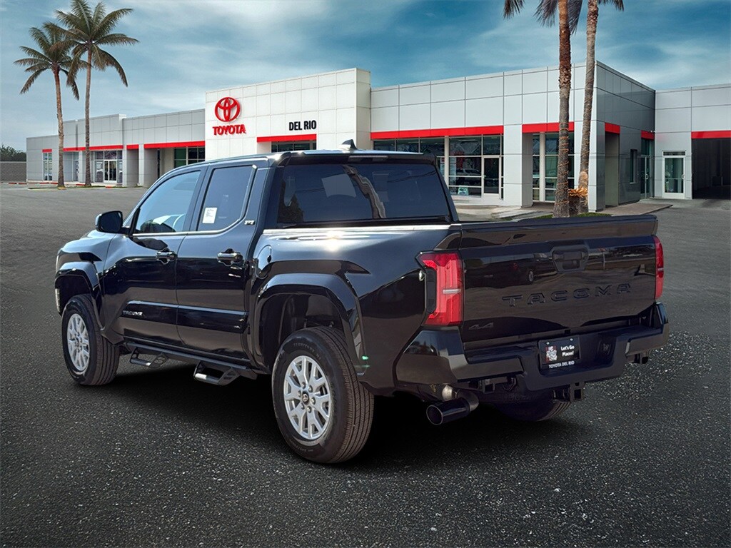 2025 Toyota Tacoma SR5 photo 4