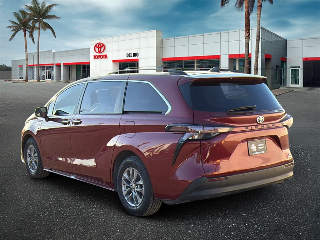 Used 2023 Toyota Sienna XLE Passenger Van
