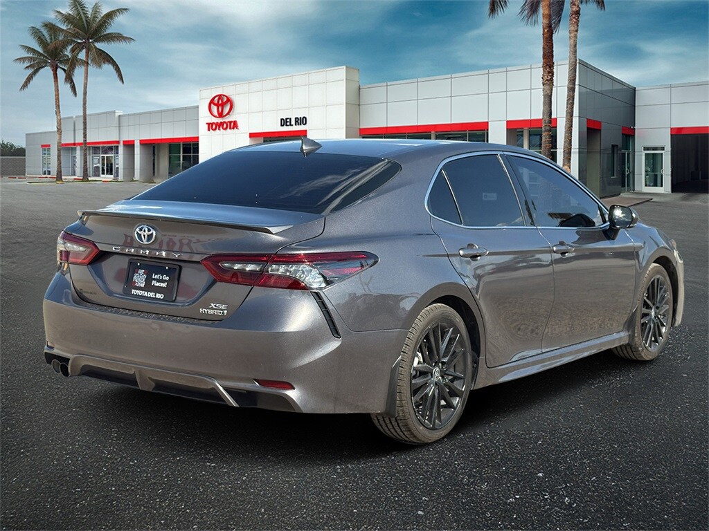 2023 Toyota Camry Hybrid XSE photo 3