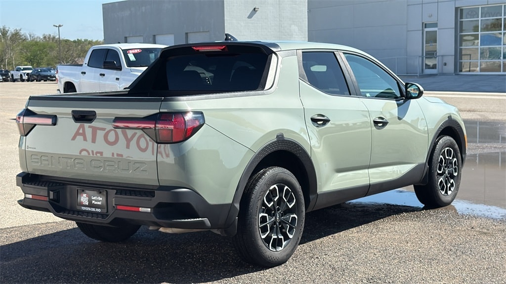 Used 2024 Hyundai Santa Cruz SE Truck