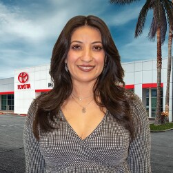 Staff member Zelina Esquivel from eebc24a4eb0b