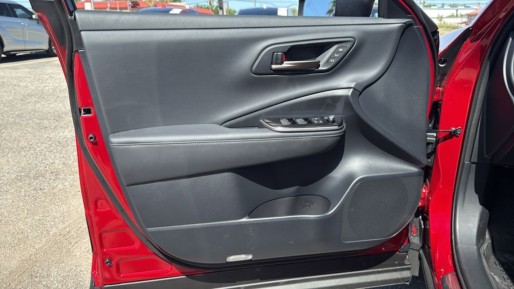 2026 Toyota Crown Platinum - Photo 8