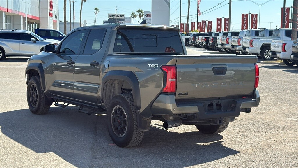 2024 Toyota Tacoma TRD Off-Road photo 4