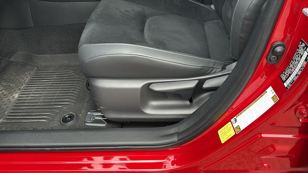 2025 Toyota GR Corolla Premium - Photo 10