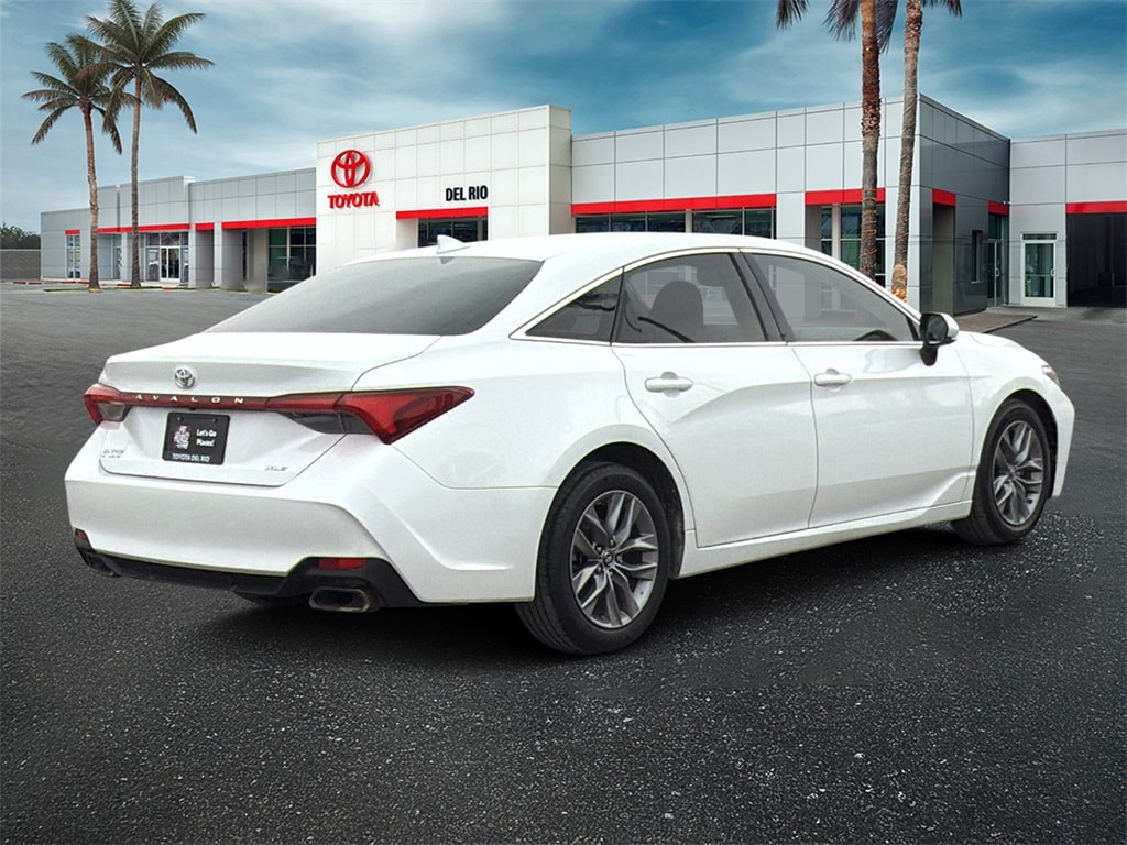 Used 2019 Toyota Avalon XLE Sedan