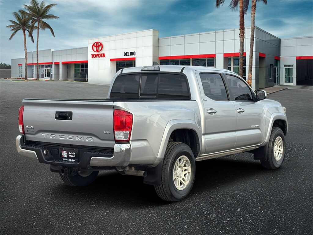 2017 Toyota Tacoma SR5 Sport TRD Pro photo 3