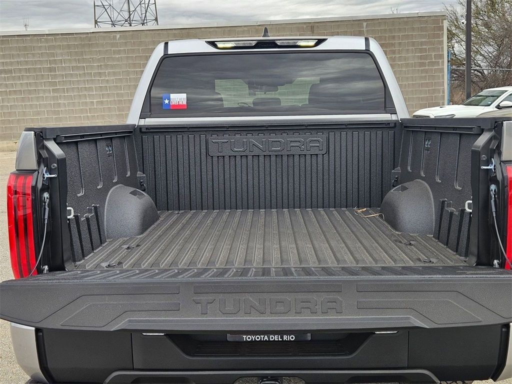 2025 Toyota Tundra SR5 - Photo 16