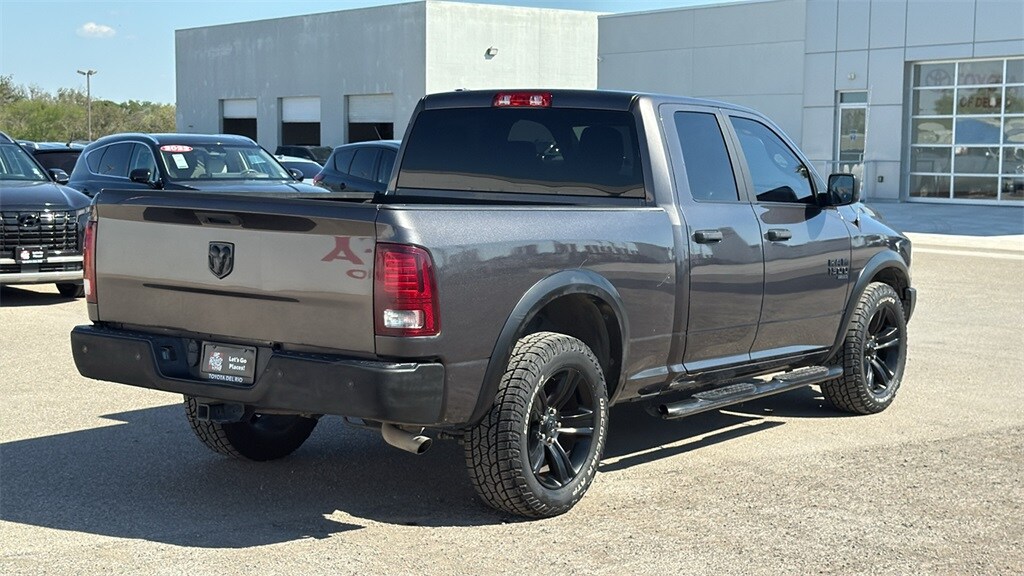 2021 Ram 1500 Classic Warlock photo 3