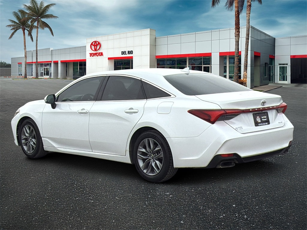Used 2019 Toyota Avalon XLE Sedan