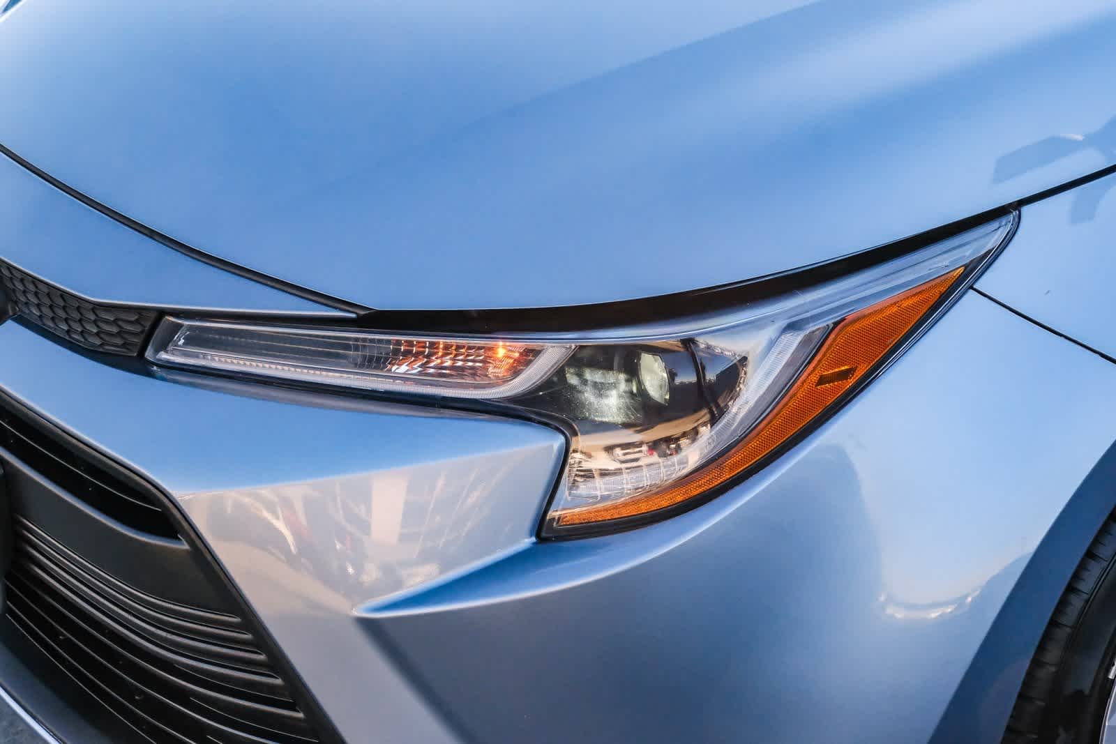 Thumbnail: 2023 Toyota Corolla - 11