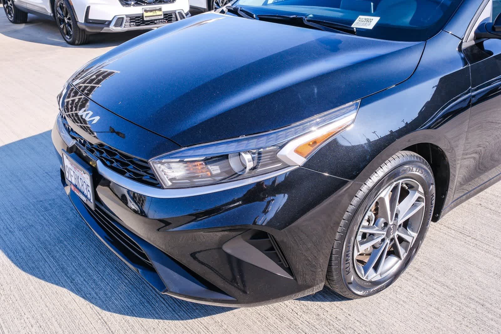 Thumbnail: 2023 Kia Forte - 12