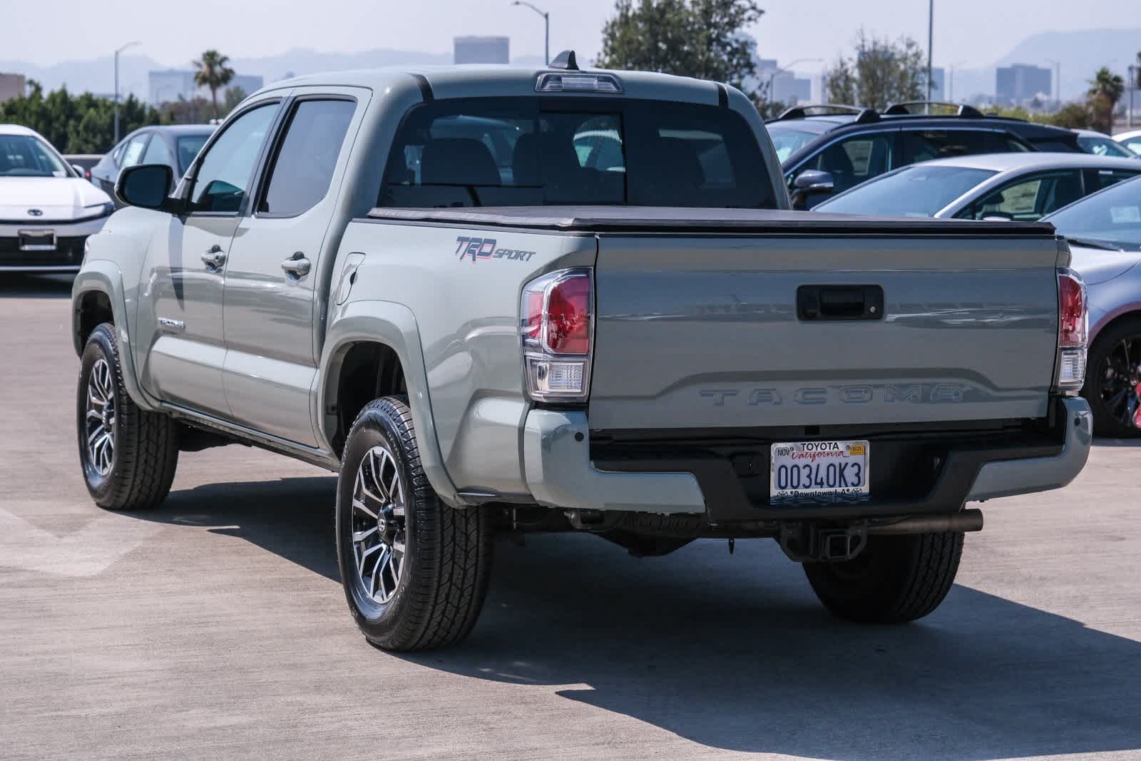 Thumbnail: 2022 Toyota Tacoma - 6