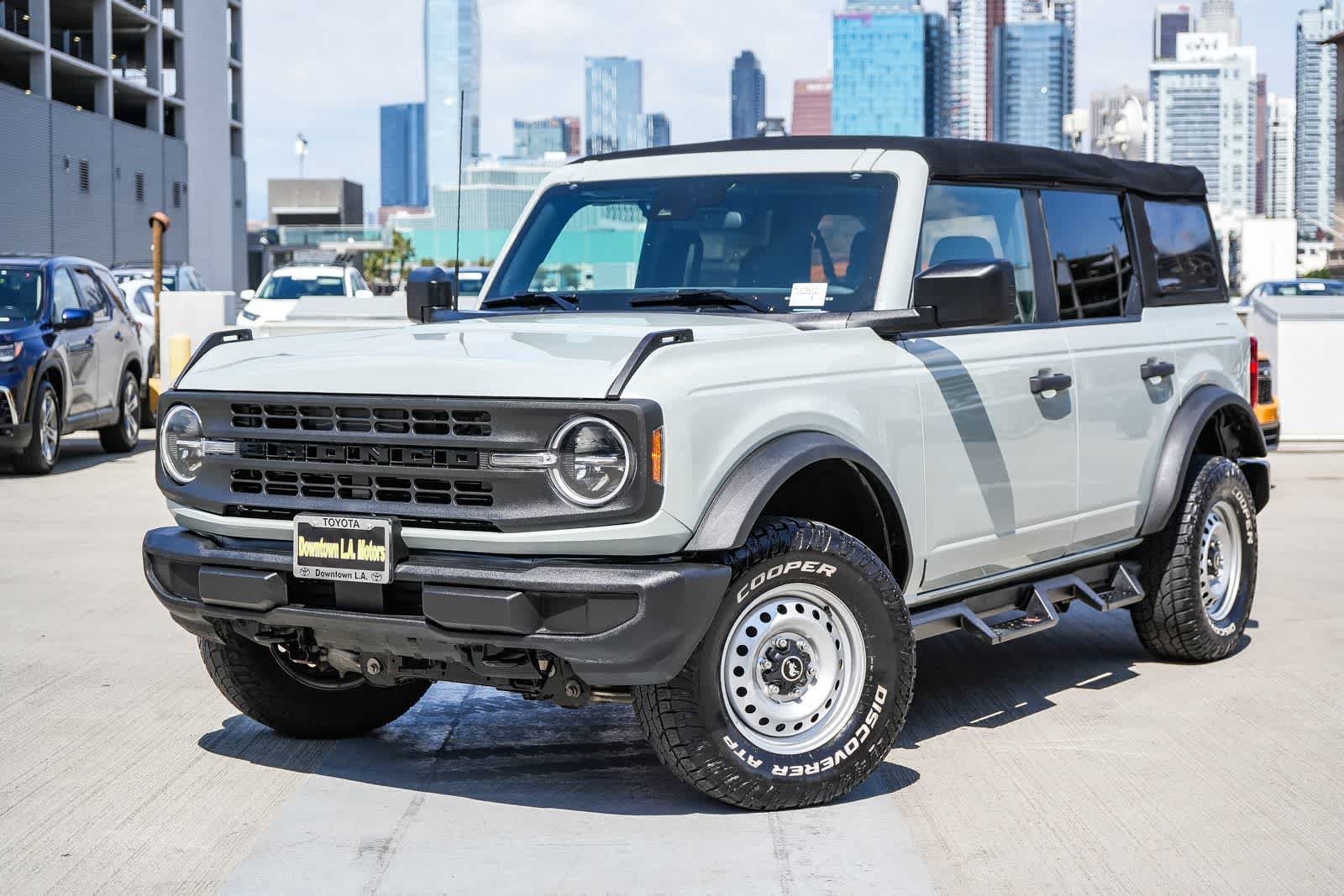 2022 Ford Bronco Base -
                  Los Angeles, CA