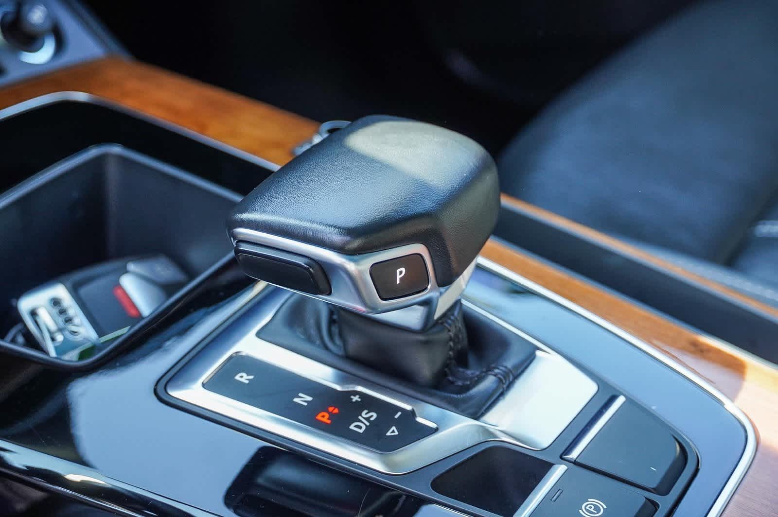 Thumbnail: 2022 Audi Q5 - 24