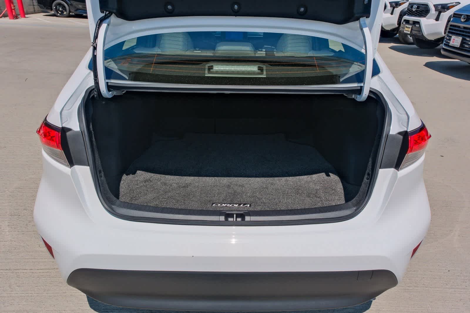 Thumbnail: 2024 Toyota Corolla - 26