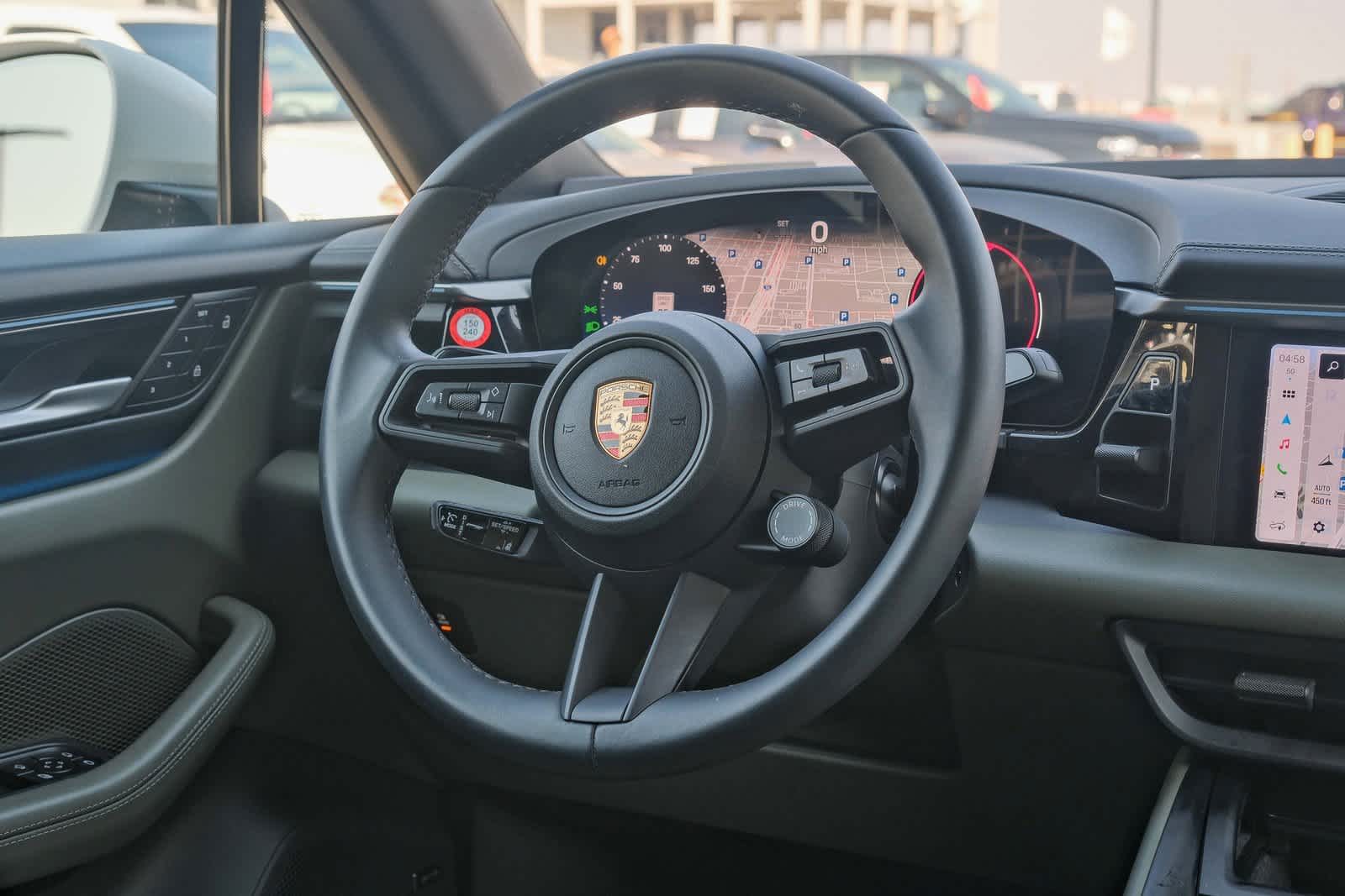 Thumbnail: 2024 Porsche Macan - 18