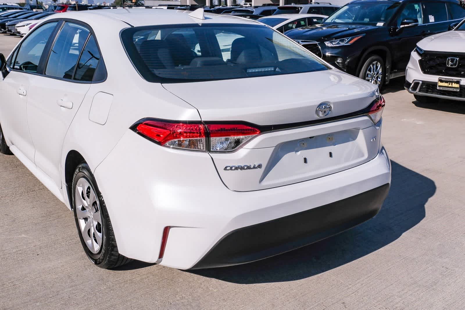 Thumbnail: 2025 Toyota Corolla - 8