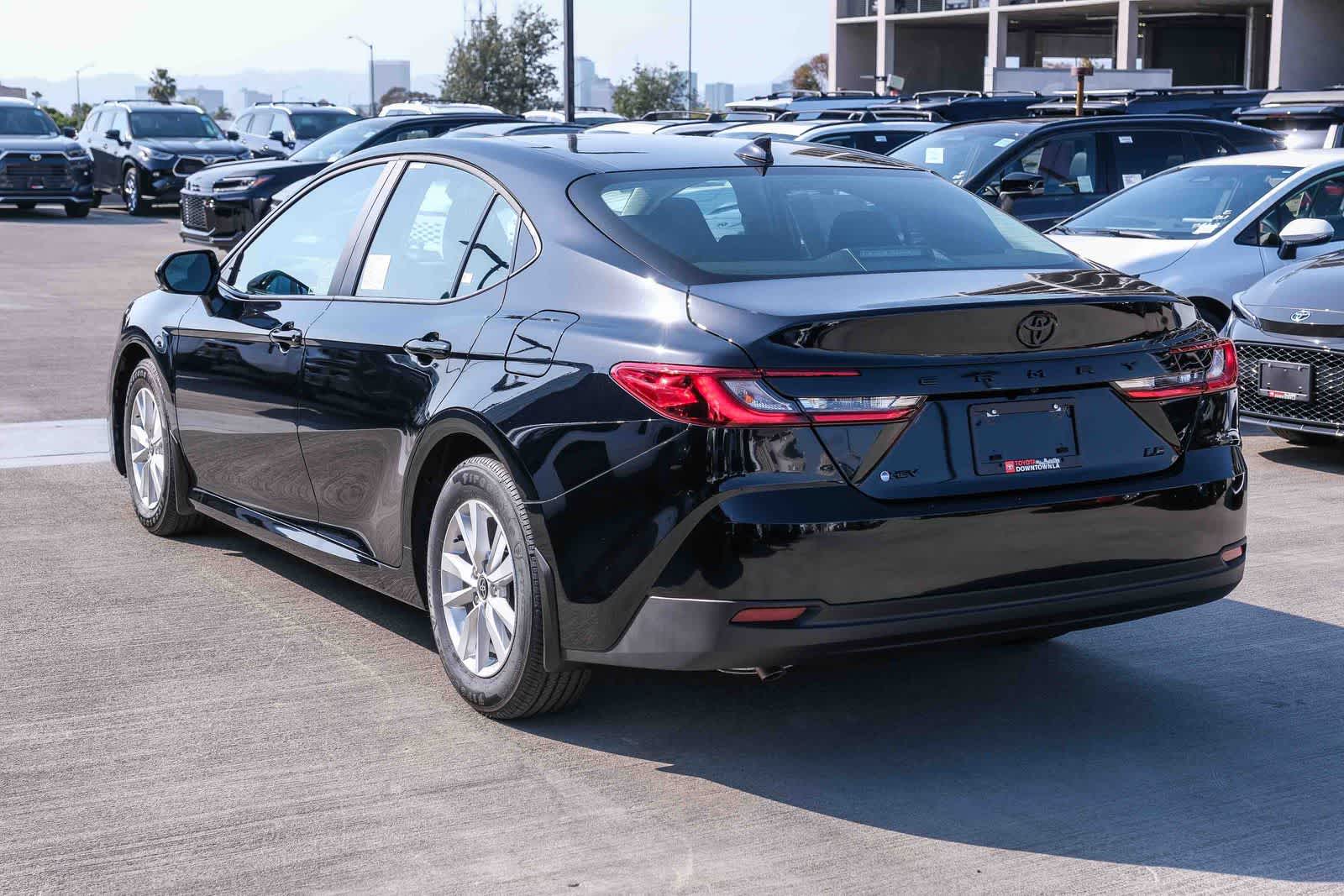 Thumbnail: 2026 Toyota Camry - 6