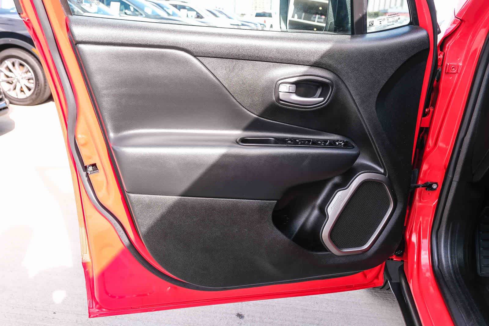 Thumbnail: 2023 Jeep Renegade - 22