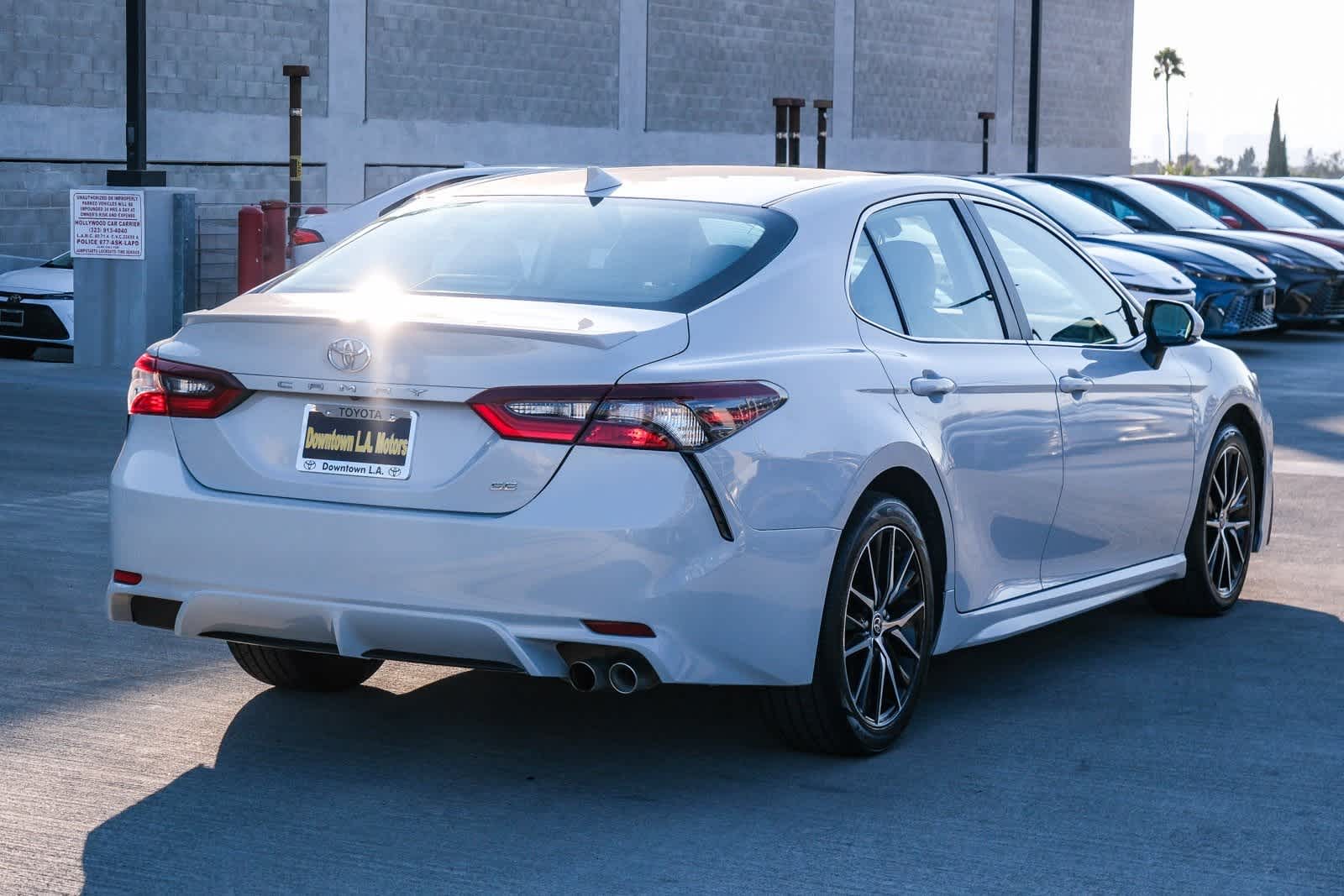 Thumbnail: 2023 Toyota Camry - 4