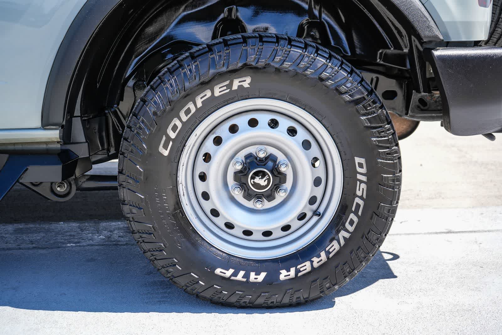 Thumbnail: 2022 Ford Bronco - 10