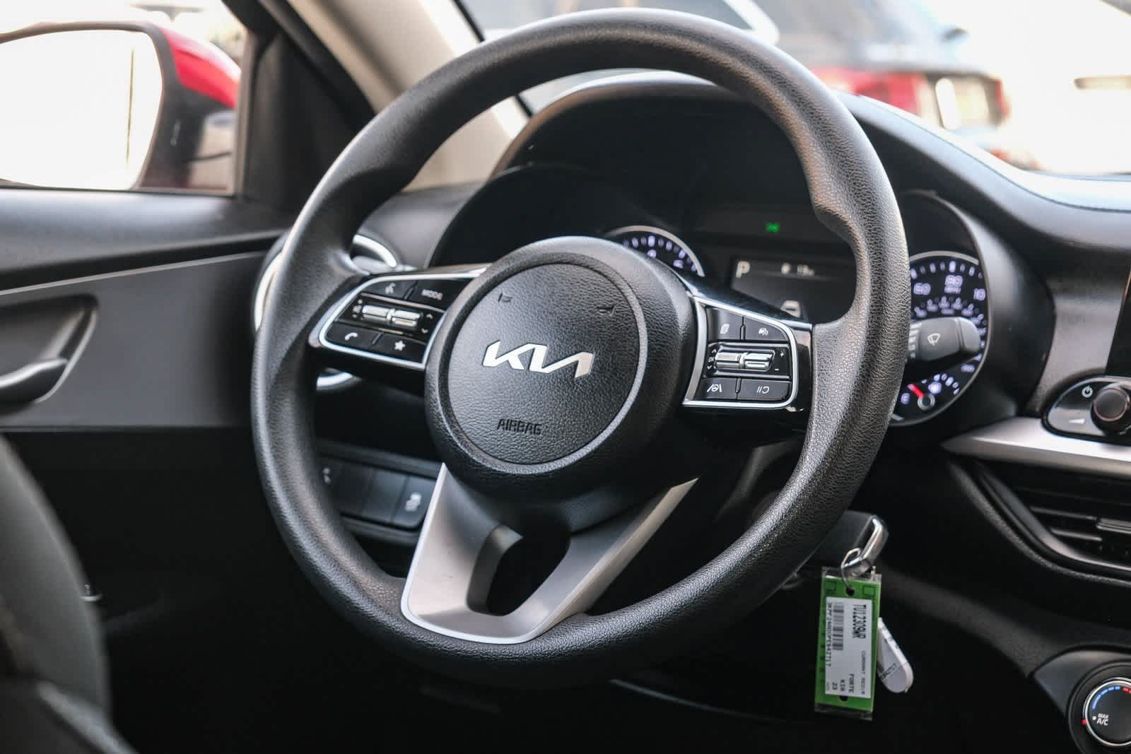 Thumbnail: 2023 Kia Forte - 16