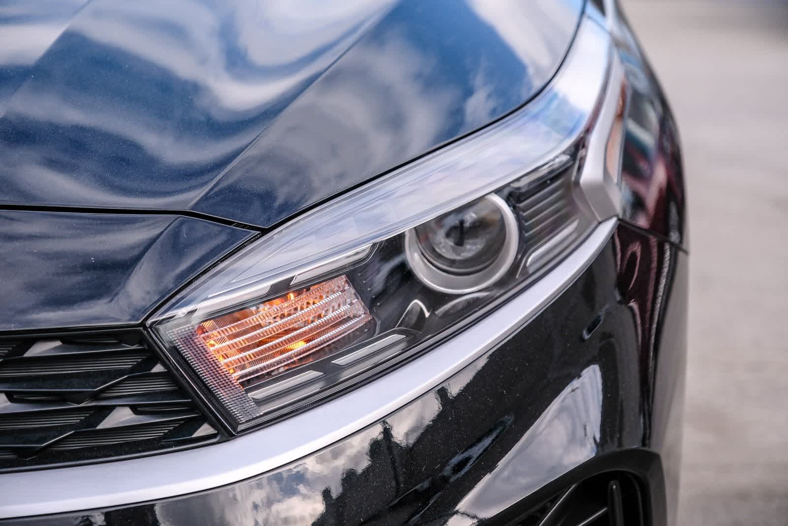 Thumbnail: 2023 Kia Forte - 11