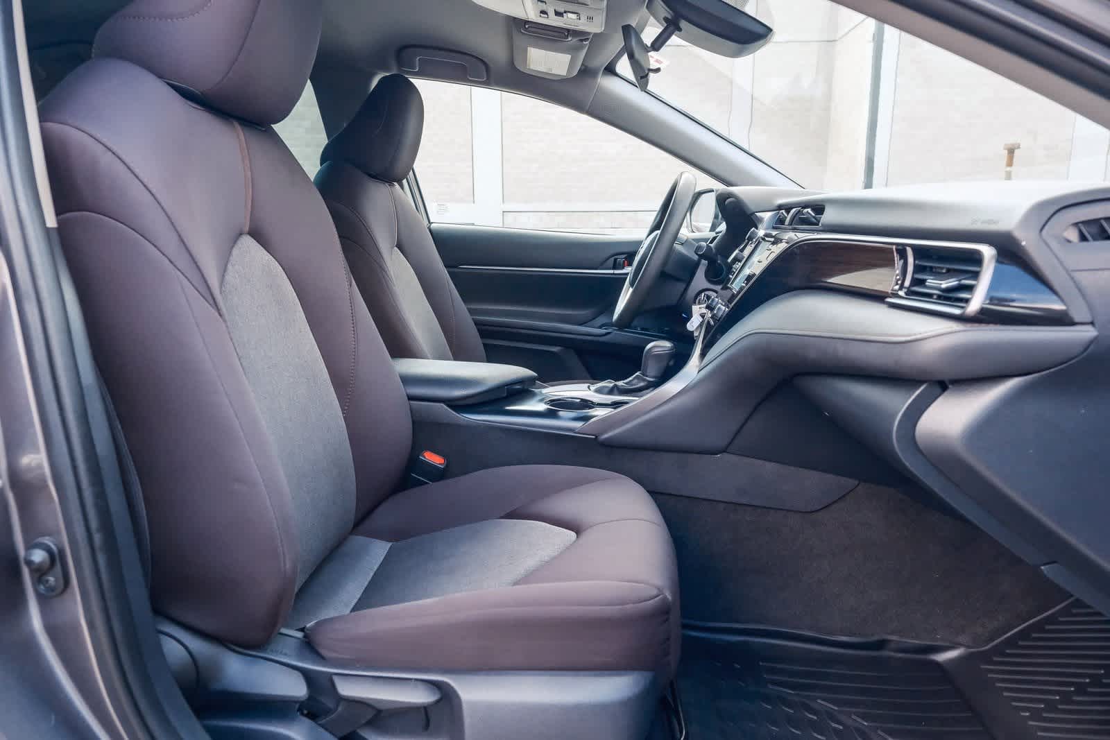 Thumbnail: 2019 Toyota Camry - 17