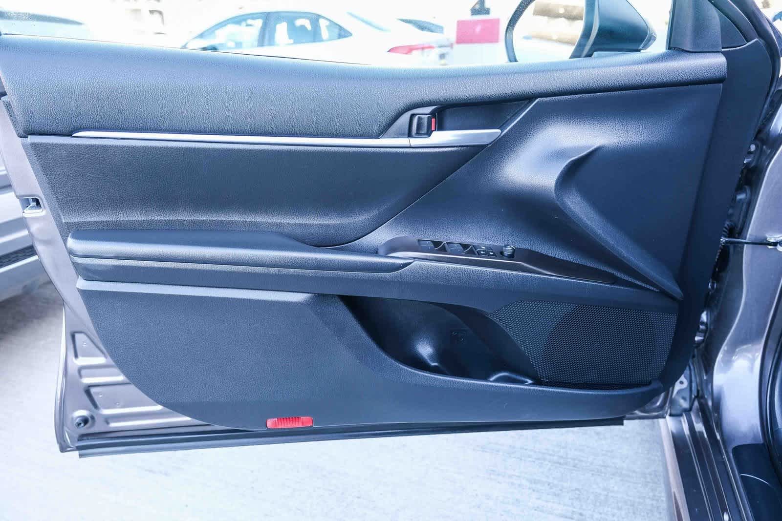 Thumbnail: 2023 Toyota Camry - 22