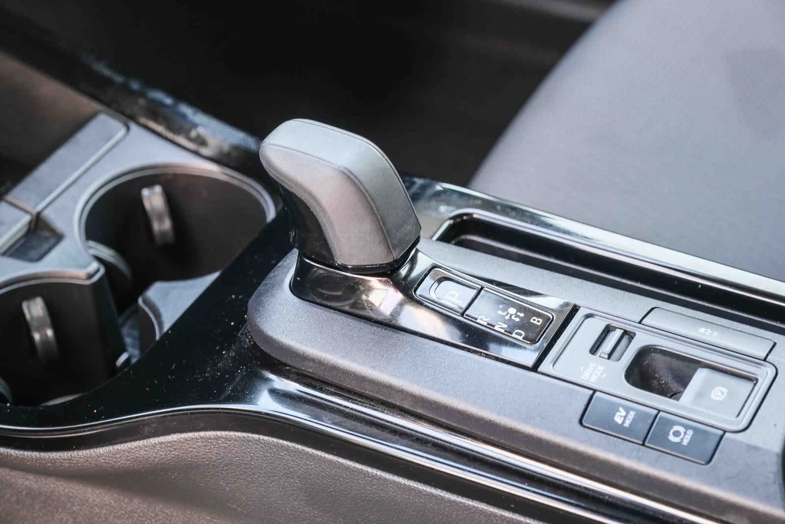 Thumbnail: 2024 Toyota Prius - 21