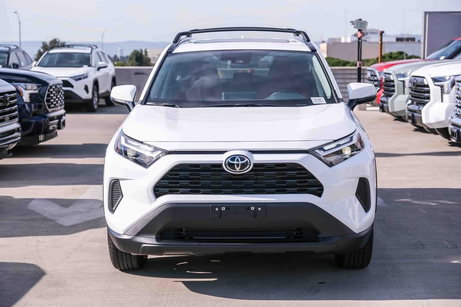 Thumbnail: 2025 Toyota RAV4 - 2