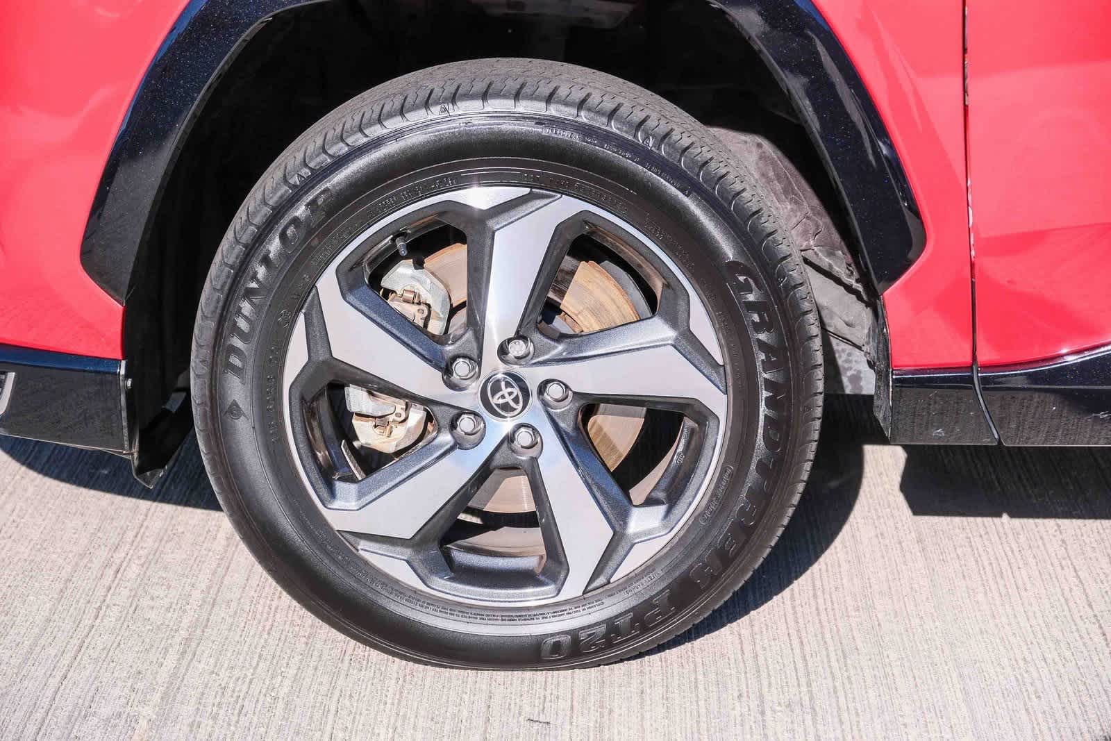 Thumbnail: 2024 Toyota RAV4 - 10