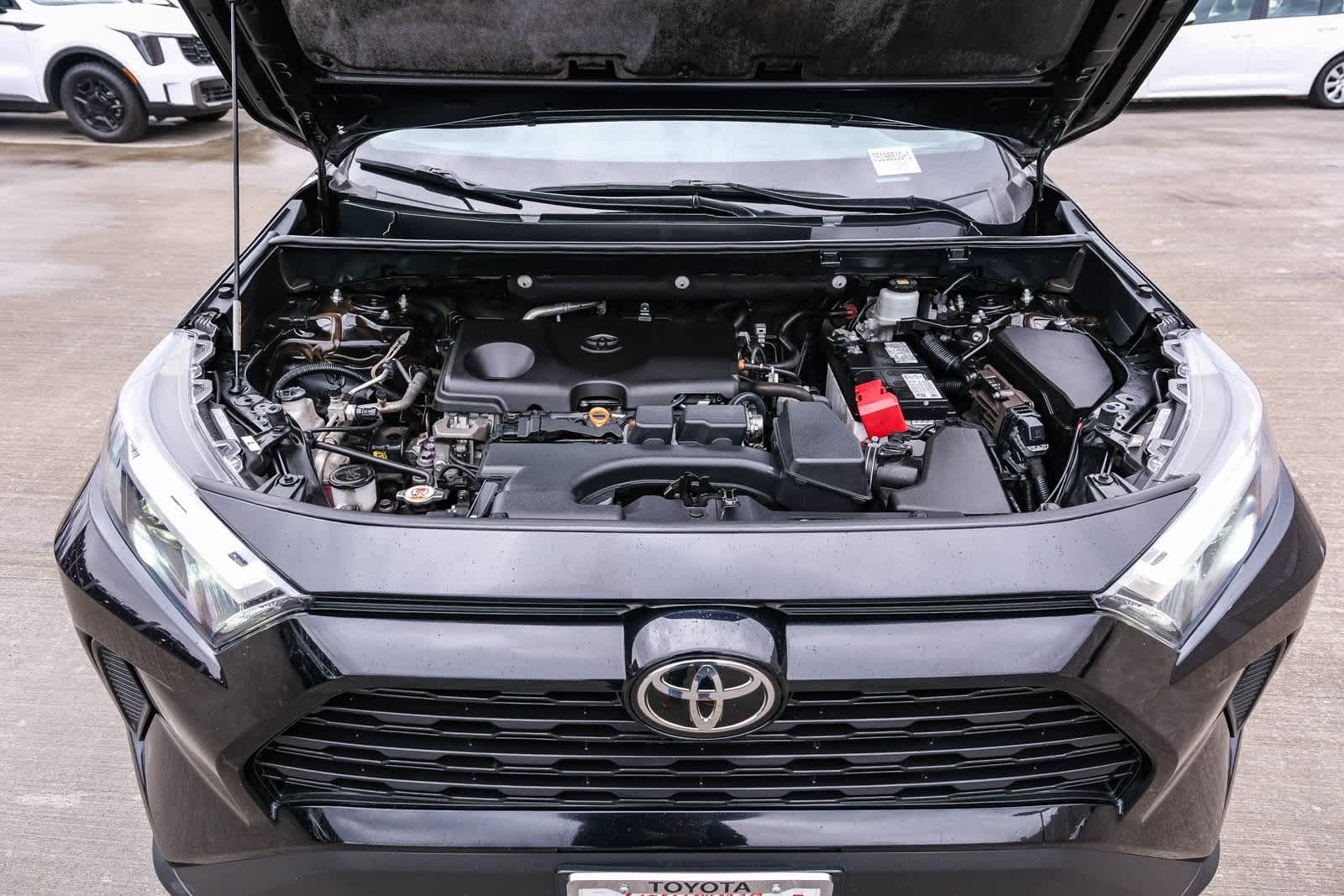 Thumbnail: 2022 Toyota RAV4 - 28