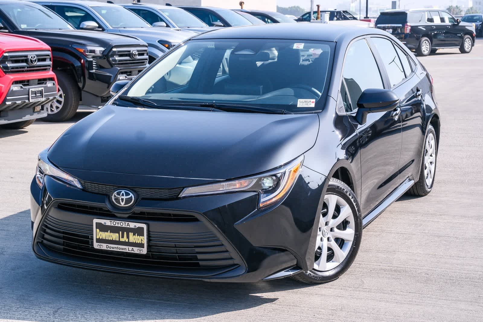 2025 Toyota Corolla LE's photo