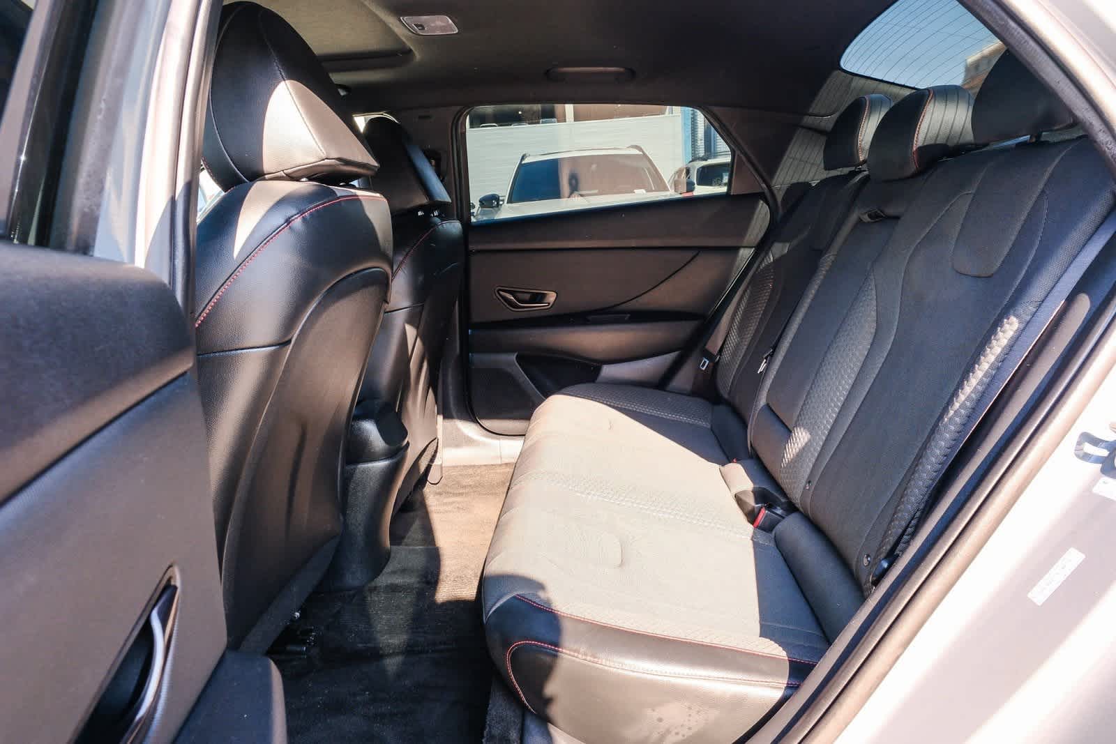 Thumbnail: 2022 Hyundai Elantra - 19