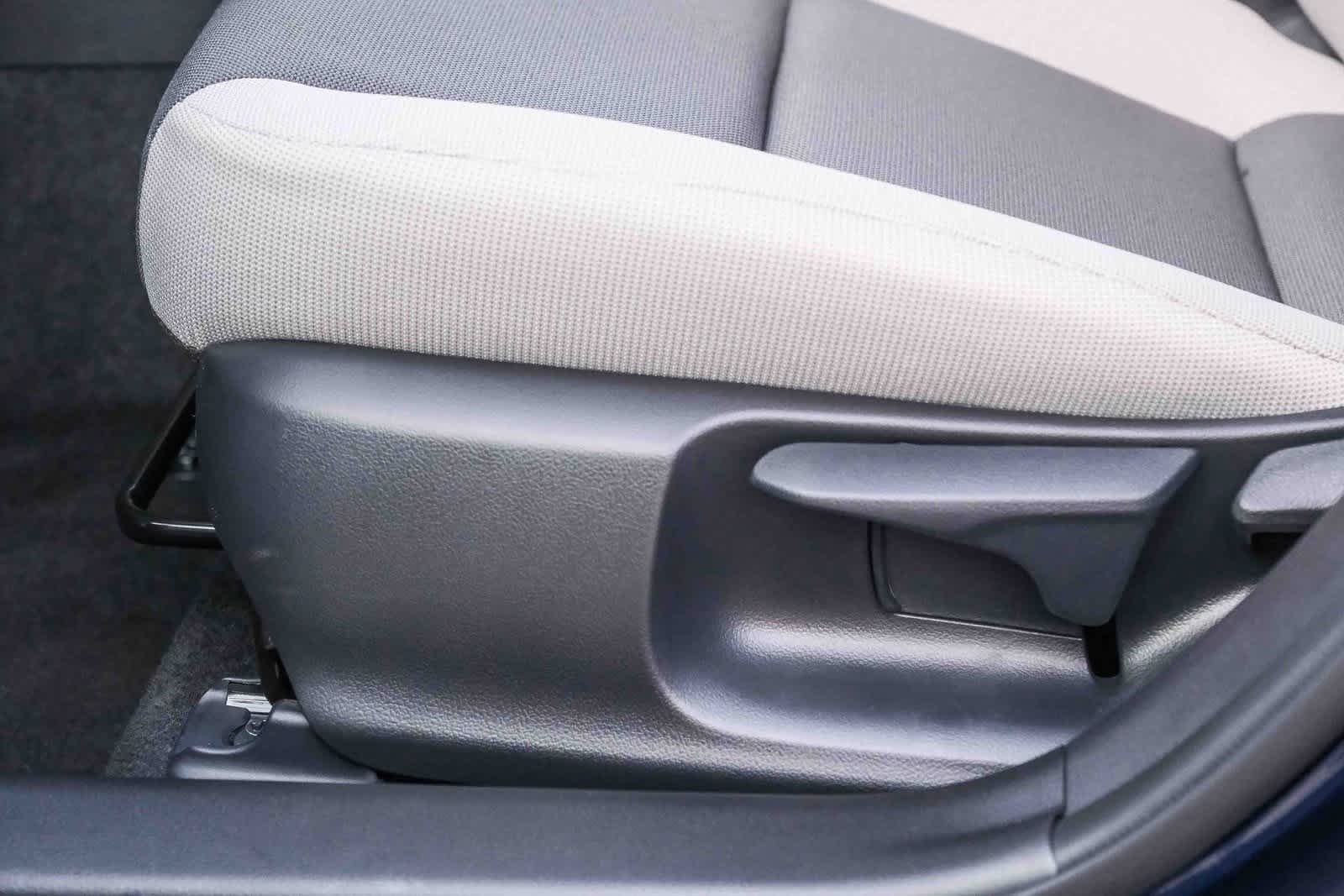 Thumbnail: 2025 Toyota Corolla - 22