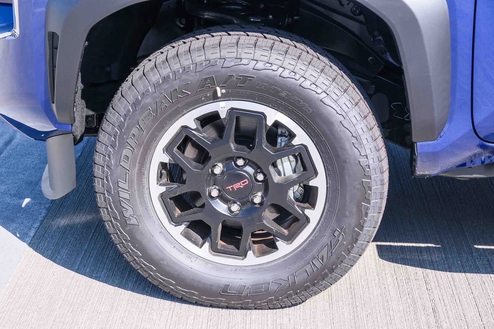 Thumbnail: 2025 Toyota Tacoma - 10