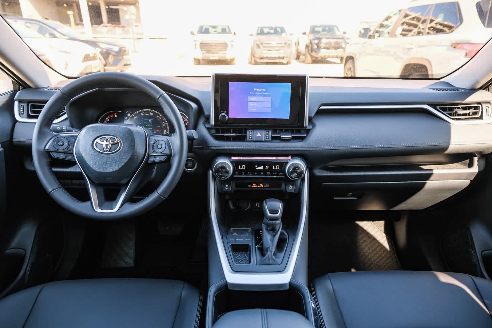 Thumbnail: 2025 Toyota RAV4 - 13