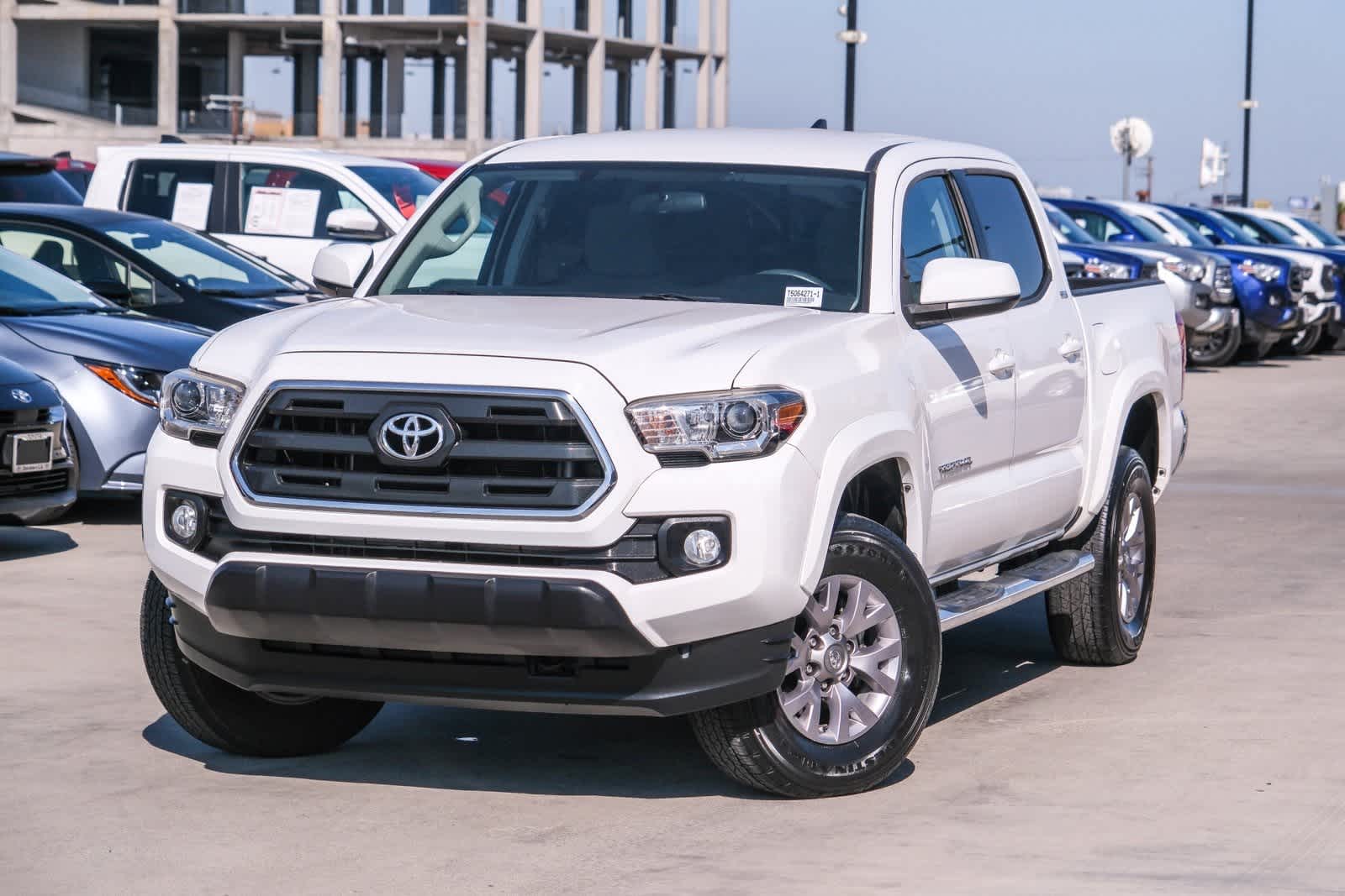 Thumbnail: 2017 Toyota Tacoma - 1