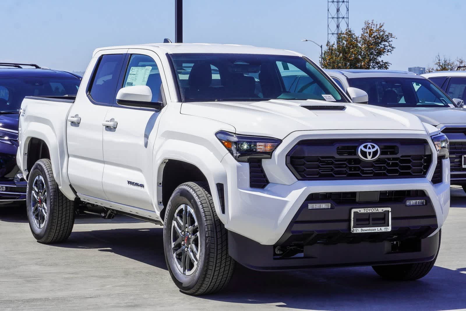 2025 Toyota Tacoma TRD Sport 3