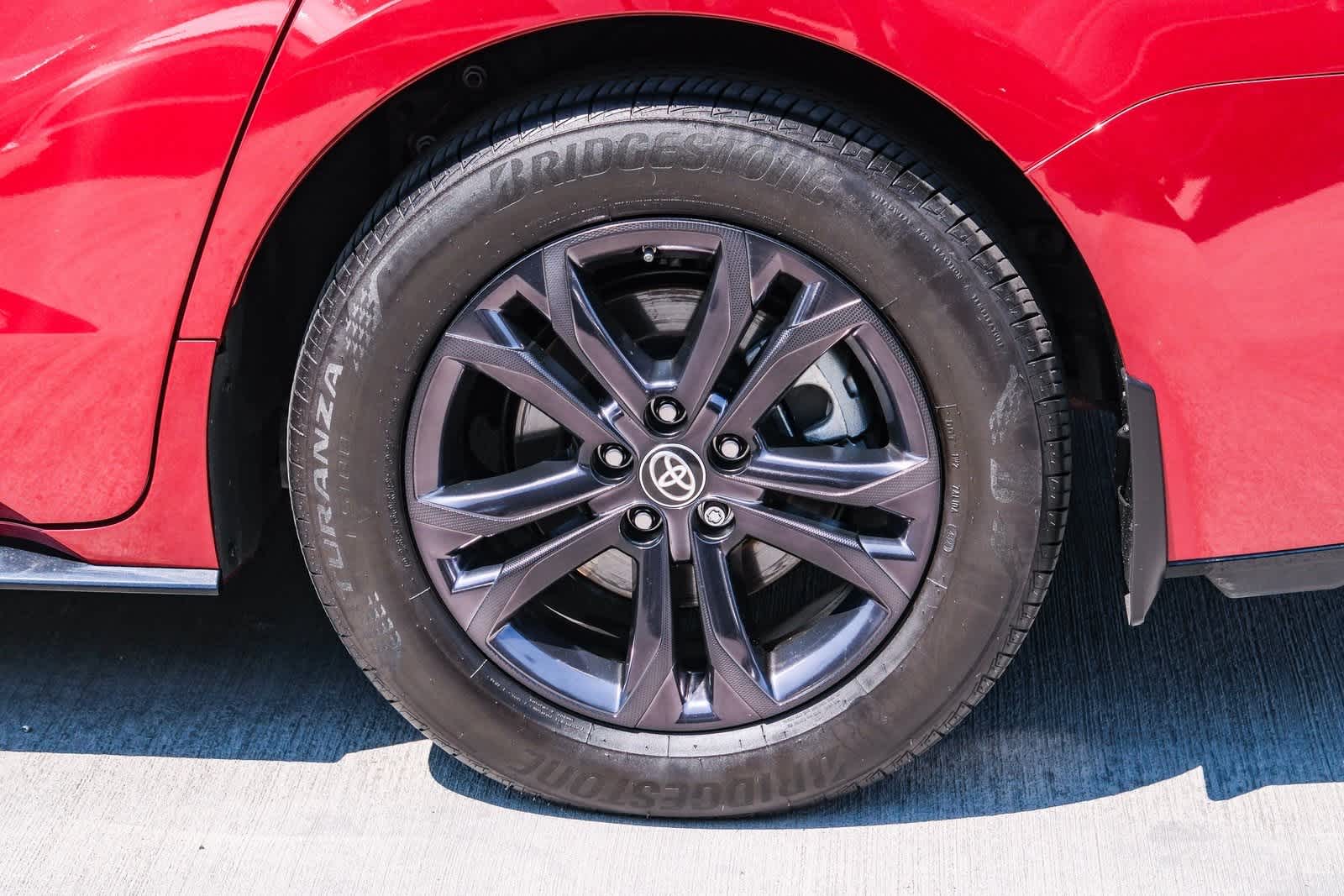 Thumbnail: 2024 Toyota Sienna - 8