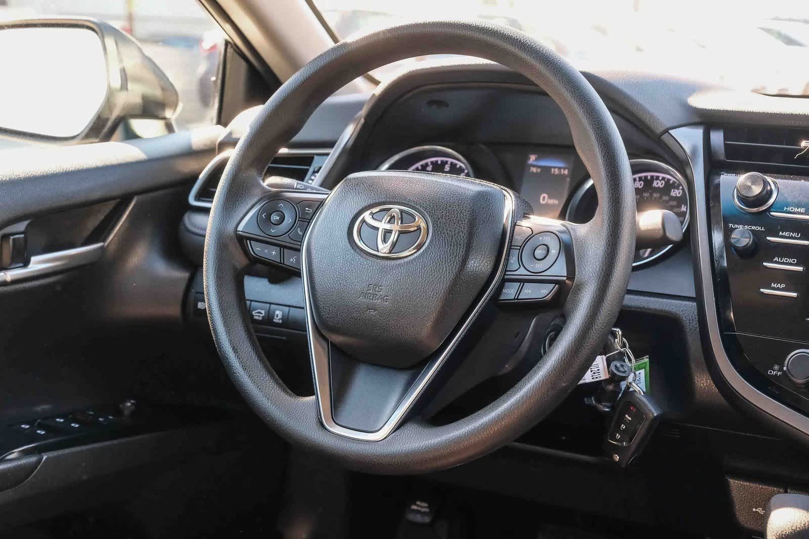 Thumbnail: 2020 Toyota Camry - 17