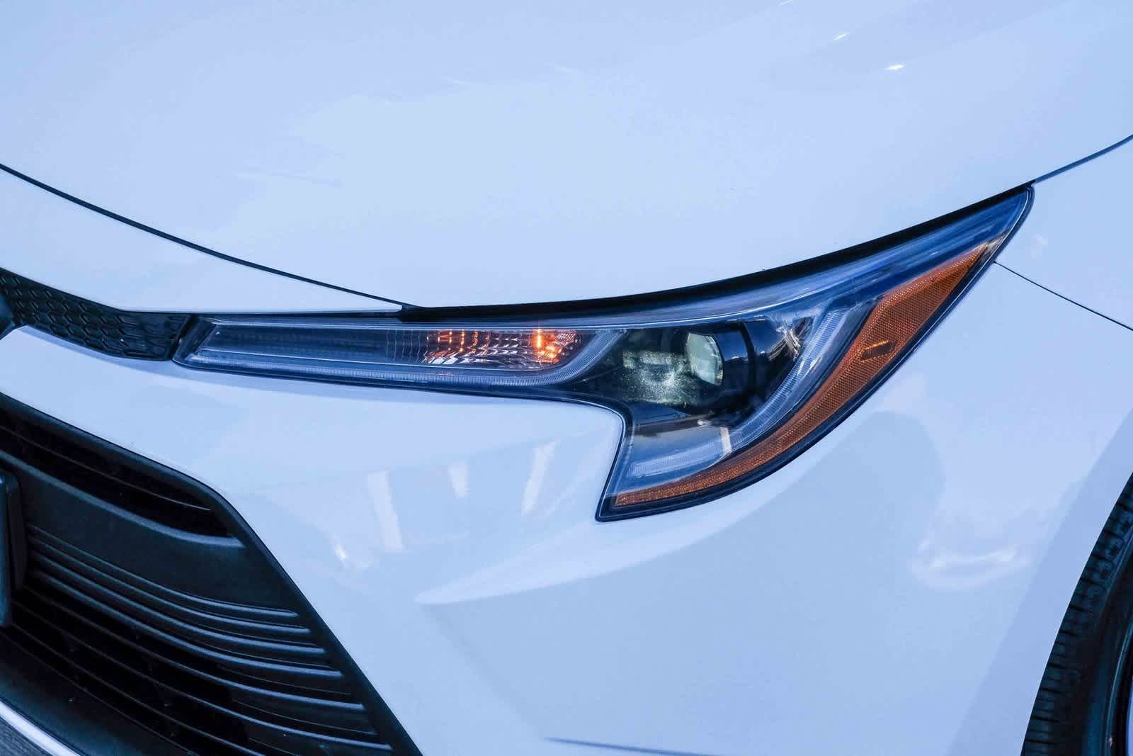 Thumbnail: 2023 Toyota Corolla - 11