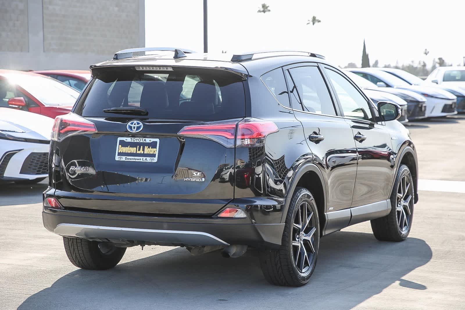 Thumbnail: 2018 Toyota RAV4 - 6