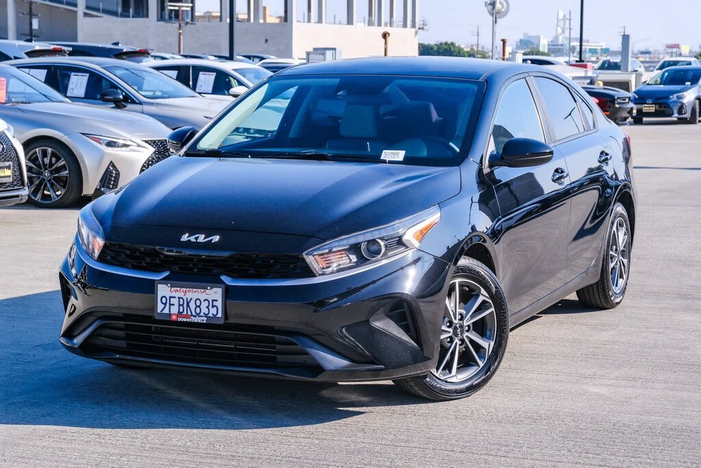 Used 2023 Kia Forte LXS Sedan