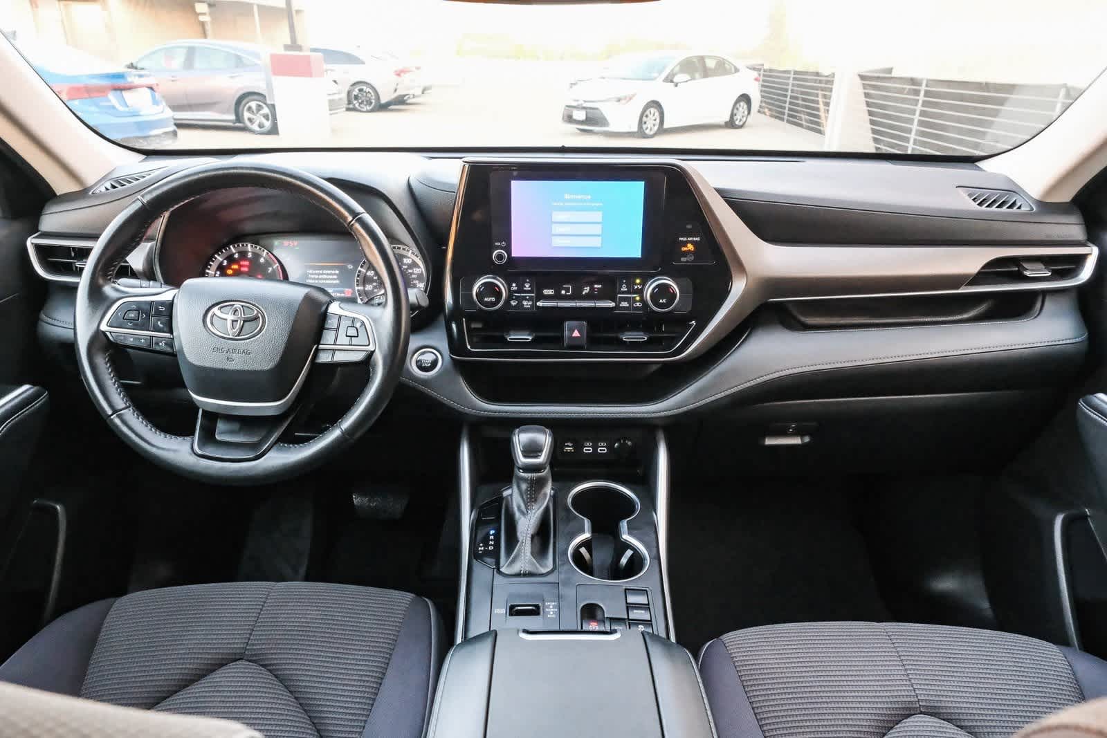 Thumbnail: 2024 Toyota Highlander - 13