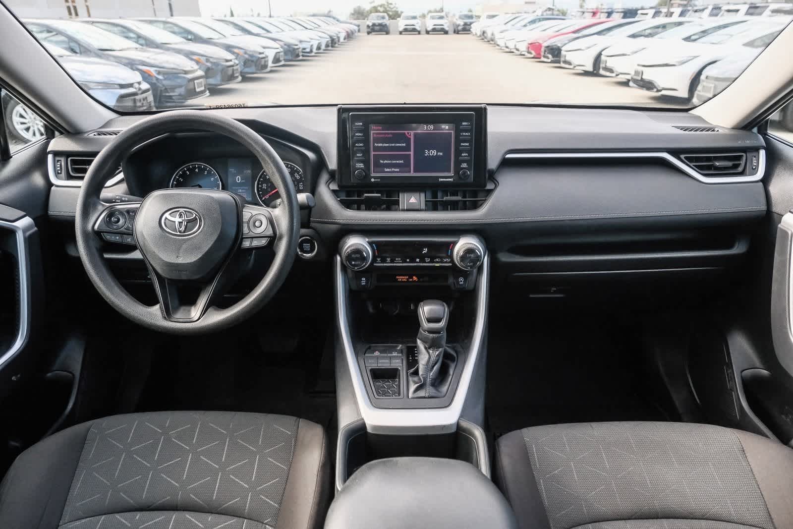 Thumbnail: 2022 Toyota RAV4 - 13