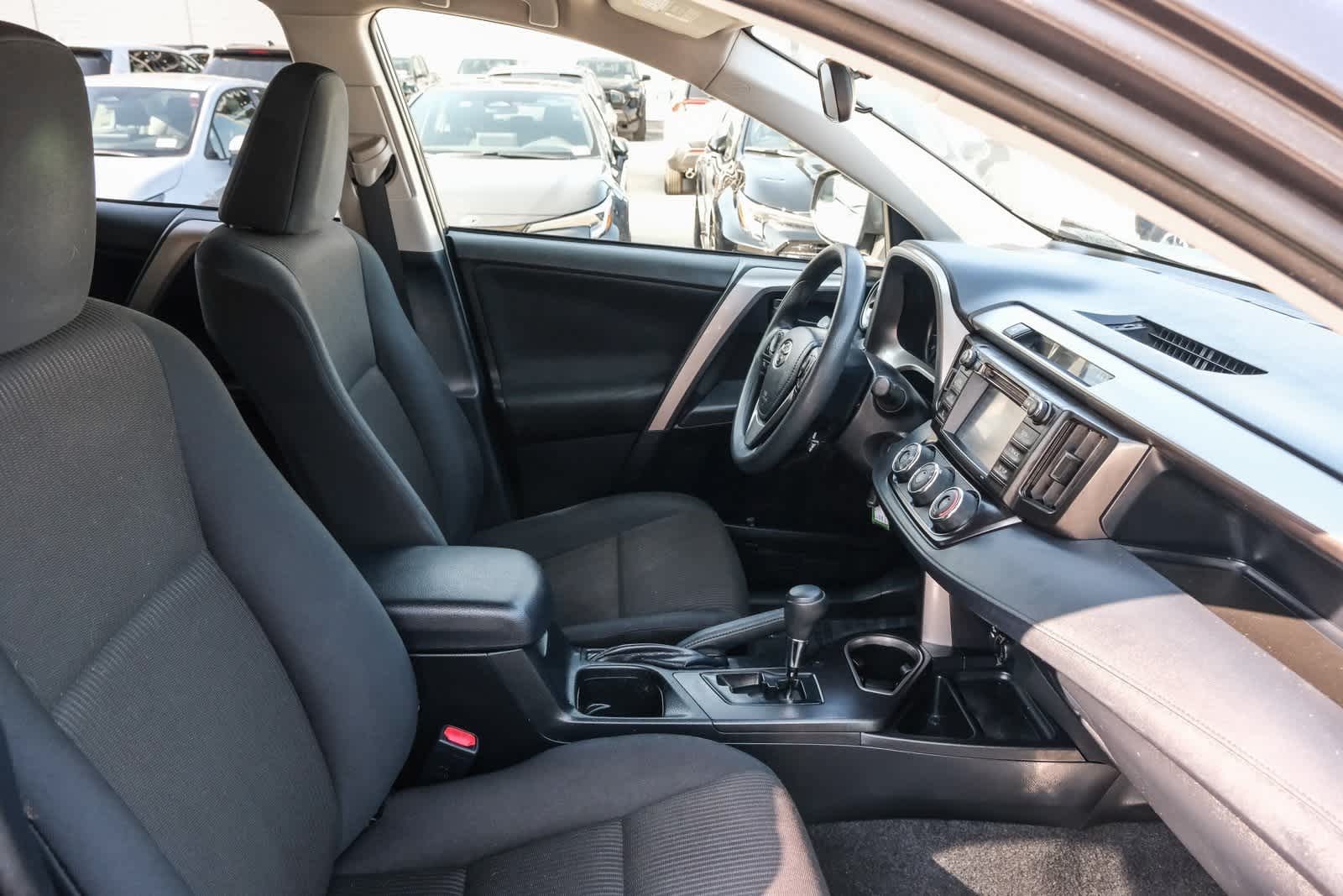 Thumbnail: 2018 Toyota RAV4 - 13